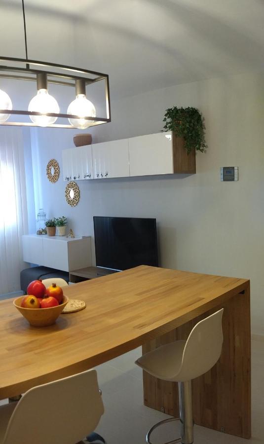 Carme Apartment Hospitalet De L'Infant Exterior photo